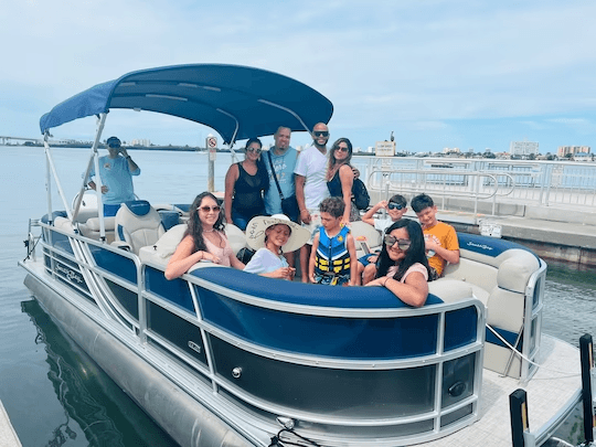 22' Bay Pontoon